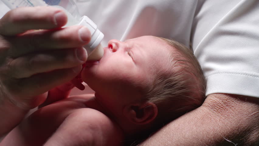 newborn drinking bottle