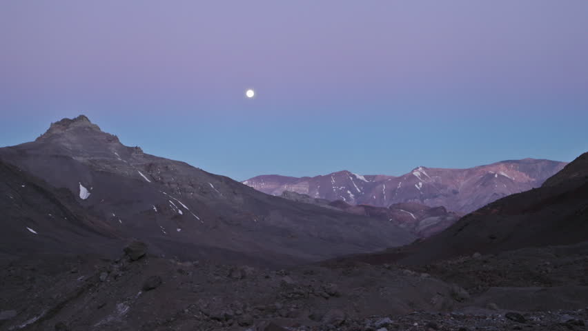 Aconcagua Time Lapse - Moon rising at Plaza Argentina