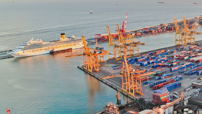 Barcelona Shipyard Time Lapse