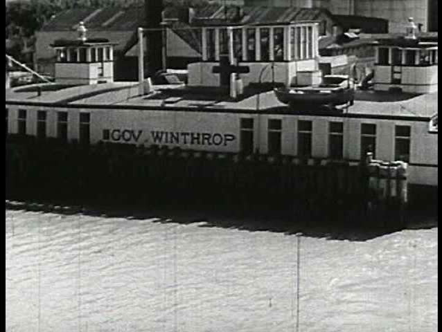 1930s - Various boats on the Hudson from Albany to New York