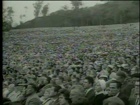 Audience at Sunrise Service, Hollywood Bowl, Los Angeles, CA, March, 29, 1964-MGM PICTURES, UNIVERSAL-INTERNATIONAL NEWSREEL, USA, filmed in 1964