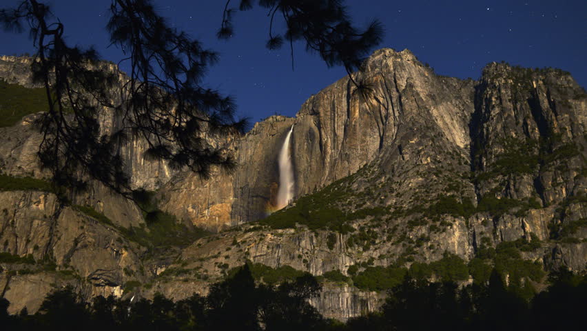 4K Yosemite Moonbow LM05 Timelapse Lunar Rainbow Zoom In