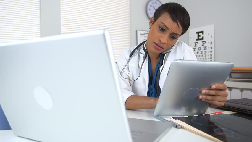 Помощница врача. Включи врача видео. Петр скворцов доктор преображенский. Сериал клиника джон к макгинли. Мультфильм про врача для детей.