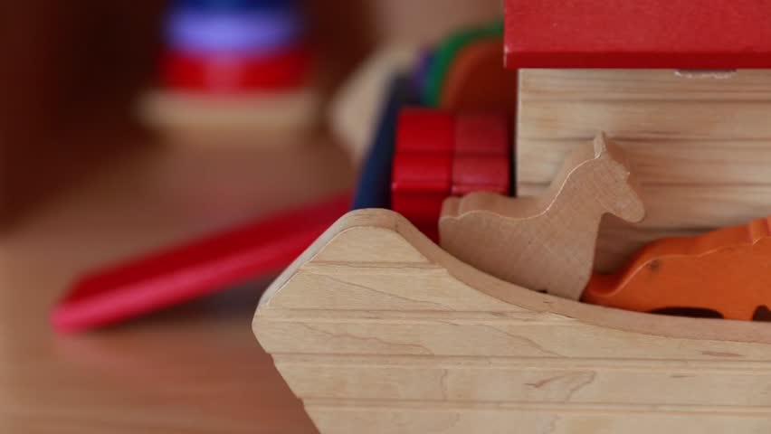 A fun wooden toy set of Noah's Ark