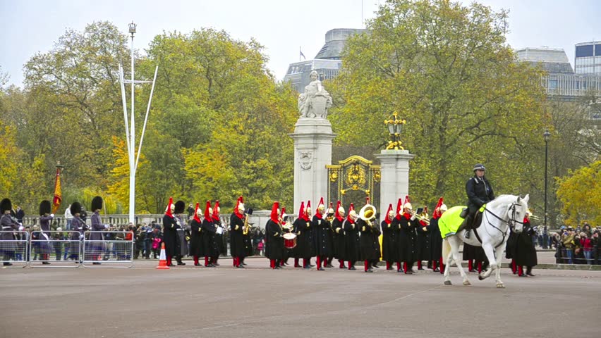 LONDON, UNITED KINGDOM - CIRCA DECEMBER, 2013: View of guards changing, Colour