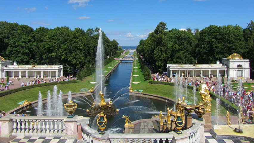 famous petergof fountains in St. Petersburg Russia - timelapse 4k