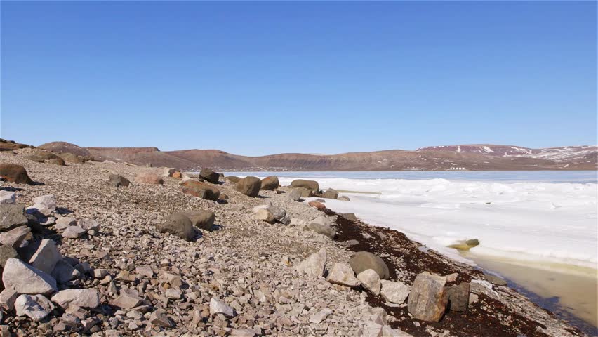 Rocky shoreline in Arctic Bay, Nunavut.