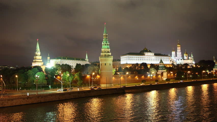 Moscow Kremlin and ships on river at night - timelapse 4k