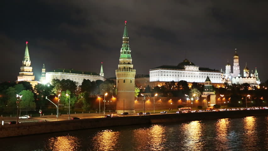 Moscow Kremlin river at night - timelapse
