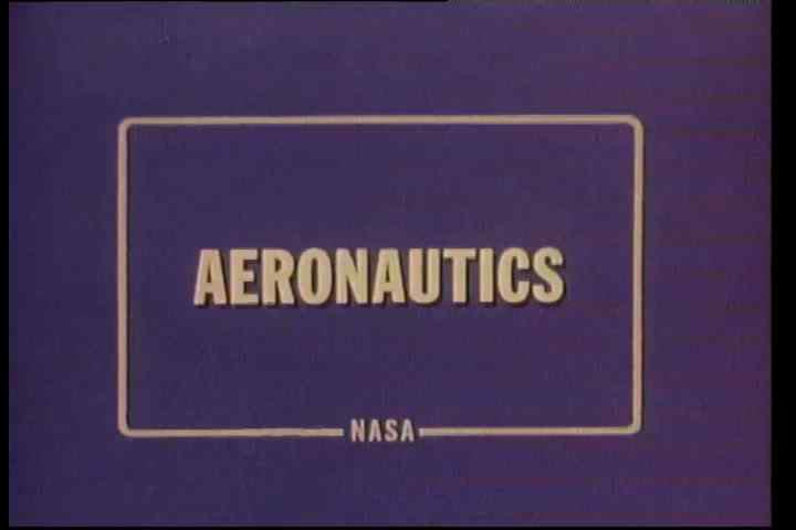 Highlights of NASA aeronautics research in 1971.