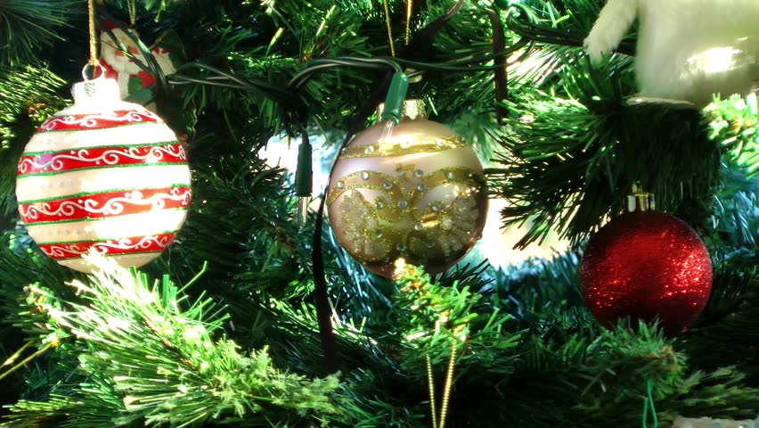 Christmas decorations on a Christmas tree
hd 1080p 1080 x 1920