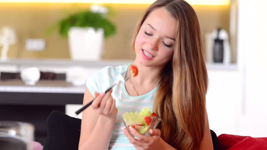 Some teenagers found. Довольная девушка на кухне. Teenager girl Diet before.