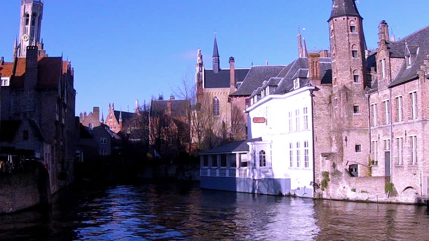 Canals of Bruges (Brugge, Belgium).