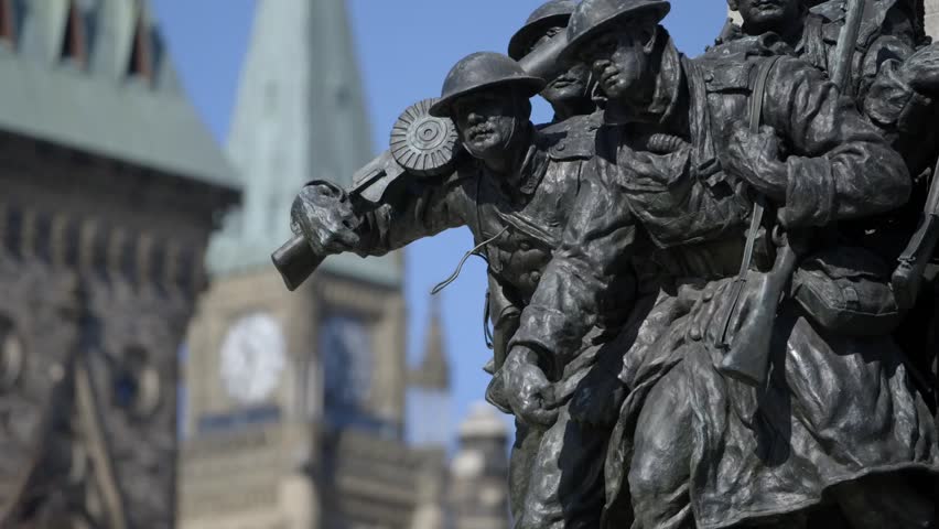 The War Memorial Statue and Peace Tower in downtown Ottawa. (Rack)