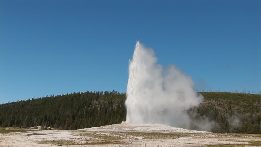 Old Faithful erupts 2 - see 3 for seamless continuity