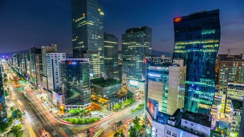 264) Time lapse of buildings and traffic in the center of Gangnam, Seoul.