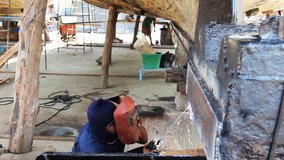 Welding work repair the boat