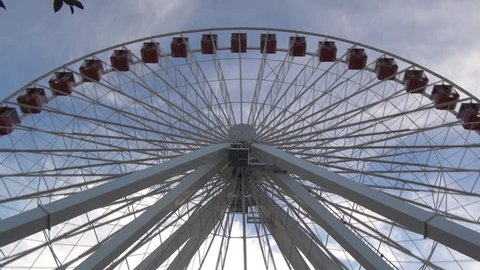 Navy Pier Ferris Wheel - time lapse