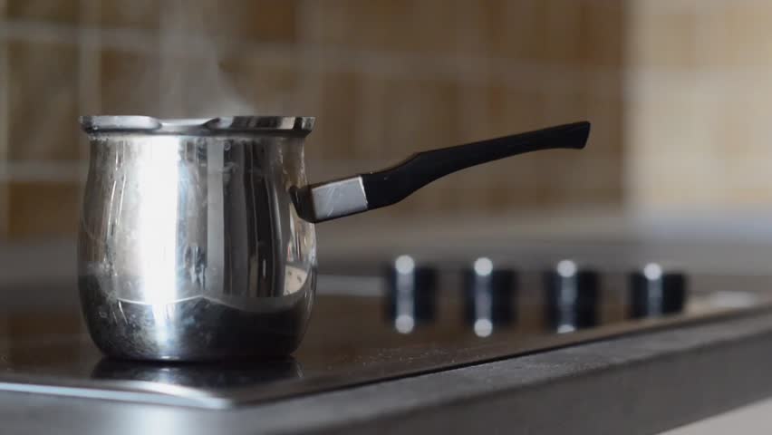 Making coffee with boiling water