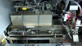 Automated machine picking leadframe module production,IC,factory