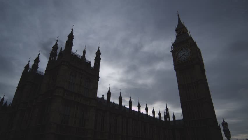 Time-lapse of grey clouds gliding over Westminster