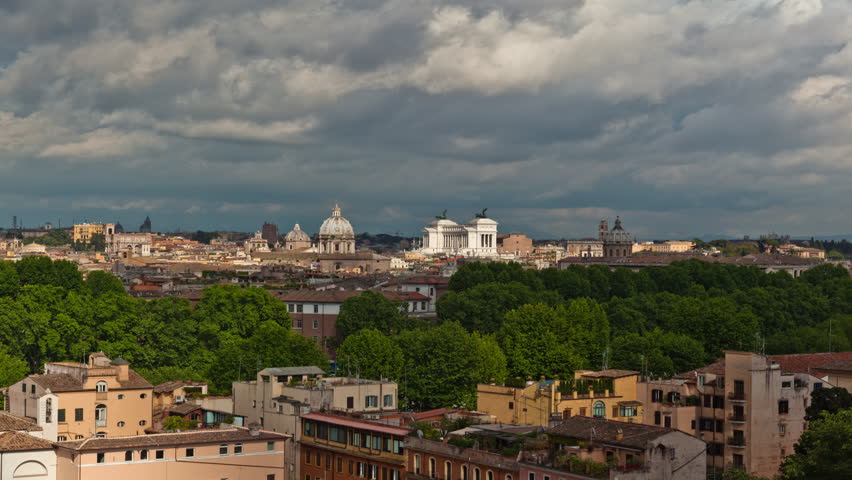 Time-lapse of the Rome skyline with the Vittoraino in the background