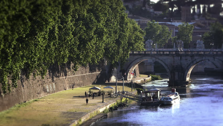 Ponte Sant'Angelo and dock