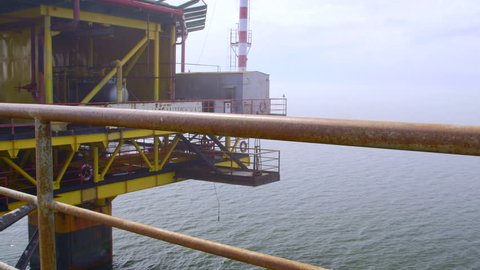 Offshore gas production platform processing equipment in the East-Kazantip field