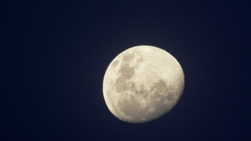 Moon rising time lapse