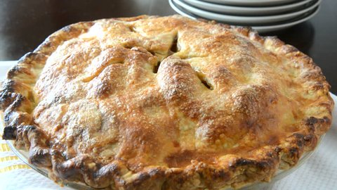 Freshly baked apple pie straight out of the oven Stock Video