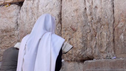 
Jewish man prays at the western wall
