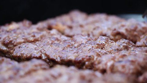 Barbecue Minced Meat on Electric Grill 5