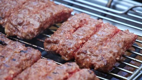 Barbecue Minced Meat on Electric Grill 3