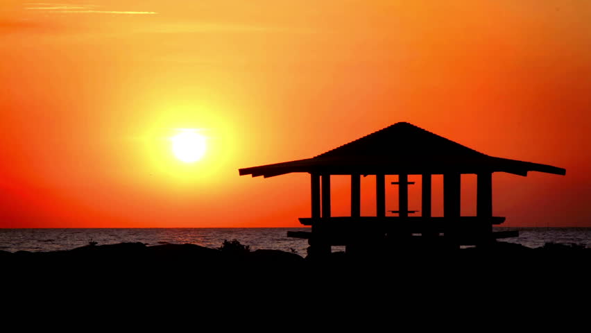 Chinese pavilion at sunrise/Time lapse/Silhouette of pavilion at morning/Timelapse/Sunrise time lapse/Sun rise over horizon/Travel background/China pavilion silhouette/China symbol silhouette/Pagoda