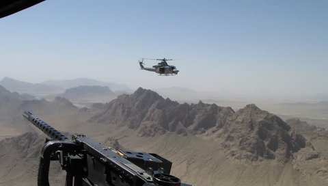 Marine Huey Helicopter Uh 1 Flying の動画素材 ロイヤリティフリー Shutterstock Marine Huey Helicopter Uh 1 Flying の動画素材 ロイヤリティフリー Shutterstock