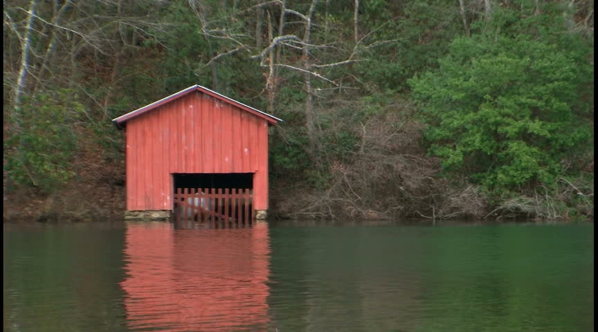 lake house boathouse in alabama