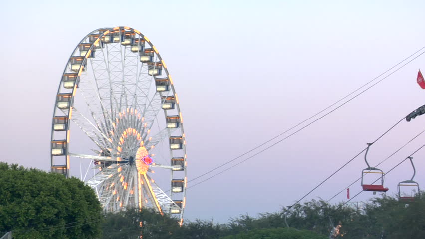 Ferris wheel carnival scenic establishing shot