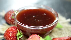 Strawberry Sauce (not loopable)