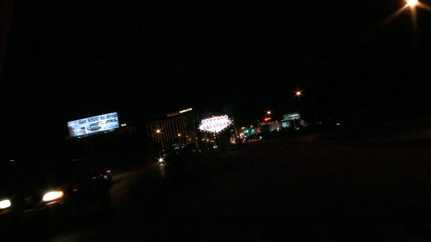Welcome to Vegas sign at night - fast zoom in (3 of 4)