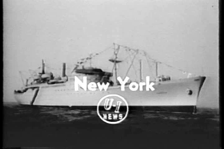 CIRCA 1950s - Troops return home to New York in 1954.