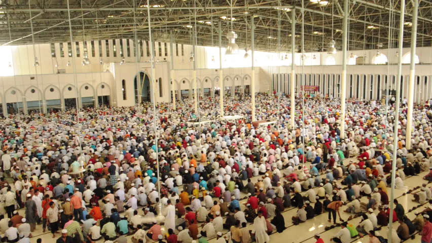 Large mosque in Dhaka, Bangladesh