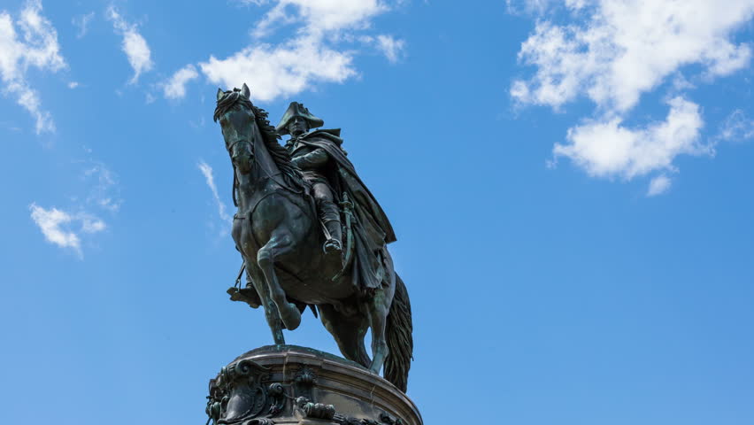 4k Timelapse  of George Washington statut with clouds moving on background