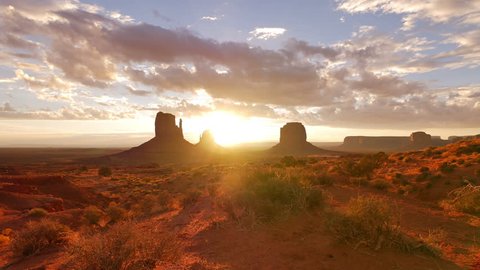 Monument Valley Sunrise 01 Timelapse Clouds