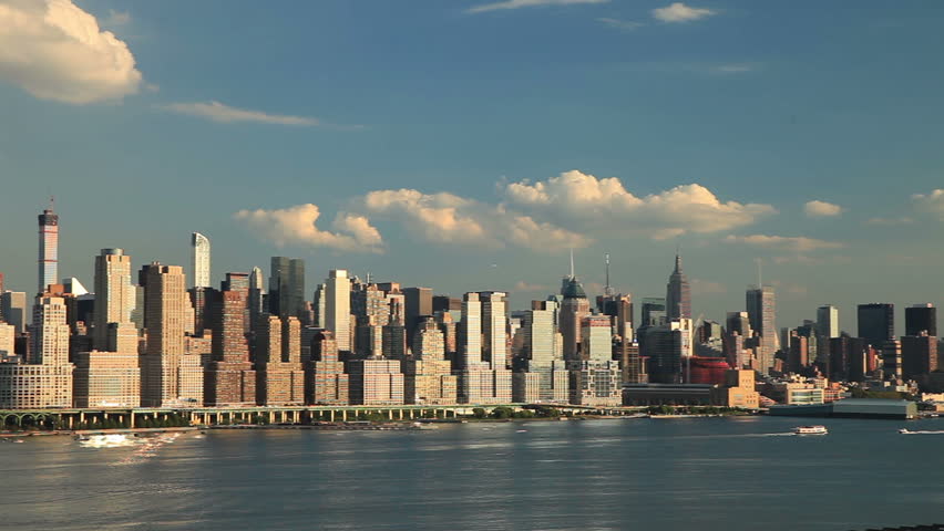 manhattan skyline from hudson river