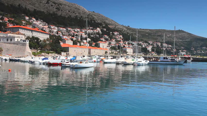 Boat leave harbour in Dubrovnik