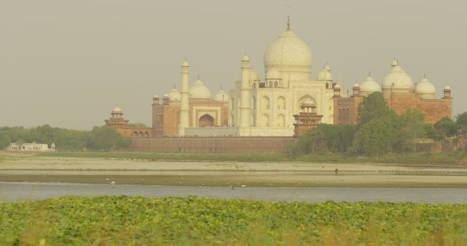 Time lapse of Taj Mahal view from the western side near the Yamuna River.