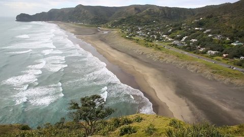 Piha Beach on the west coast of Auckland, New Zealand - time lapse