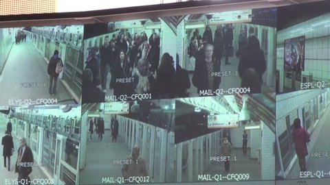 Multi-camera video surveillance metro - 1080p
PARIS, FRANCE - FEBRUARY 09: Multi-camera video surveillance of the subway - Full HD