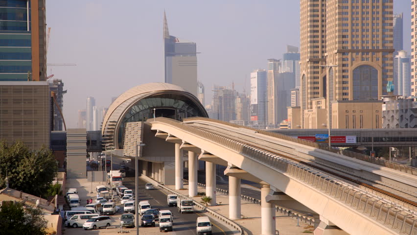 Dubai Metro: Metro Station
