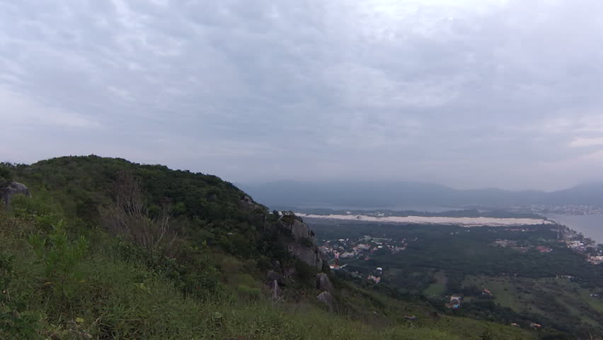 High Line over beautiful lake
